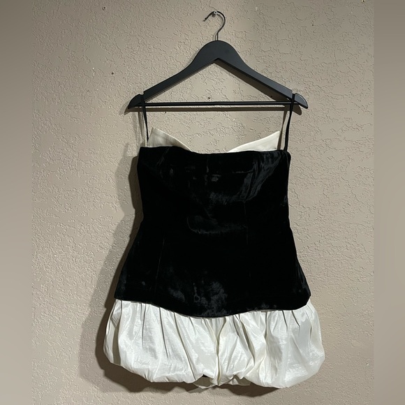 LPA | Serena Mini Dress in Black & Ivory Size: Large - Picture 2 of 7